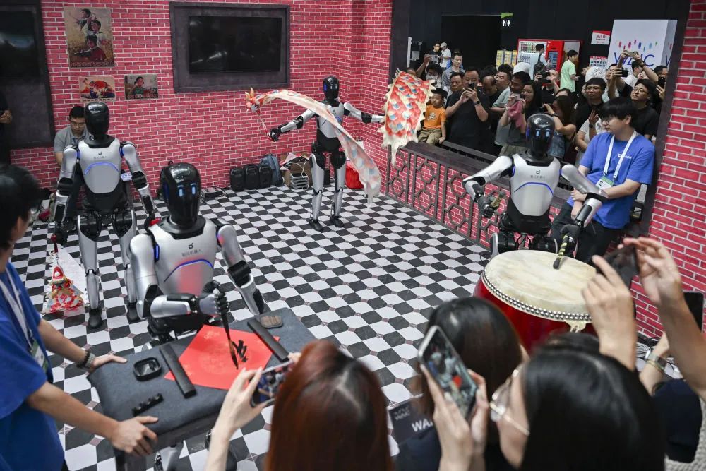 “人工智能+消費(fèi)”激活新藍(lán)海